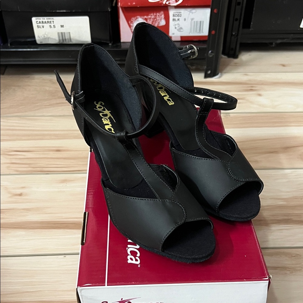 So Danca BL32 Sandra t-strap open toe